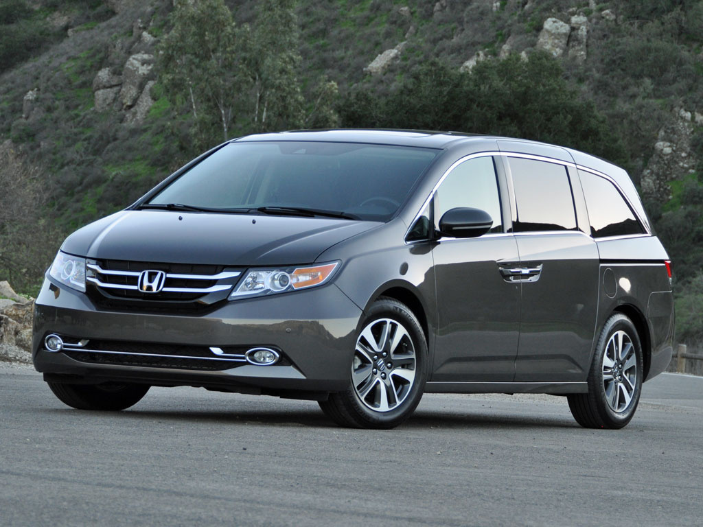 2015 Honda Odyssey Is Unusually Agile 