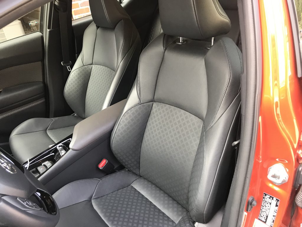 2020 Toyota C-HR Front Seats