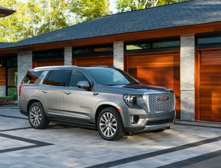 You Should Buy the 2021 GMC Yukon Over the 2021 Chevy Tahoe