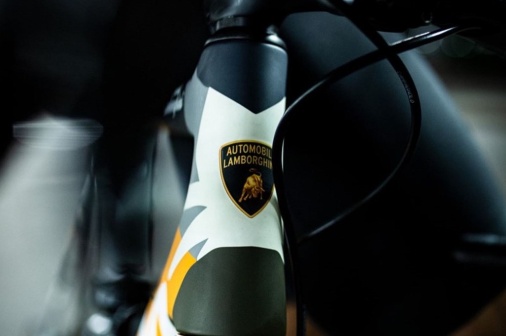 The Lamborghini badge on the stem of the Cervelo R5 bicycle
