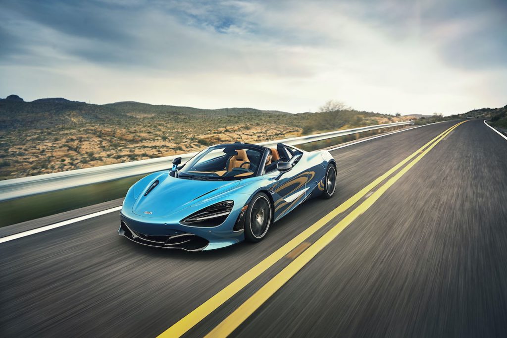 McLaren 720S Spider to kabriolet z silnikiem V8 twin turbo o pojemności 4,0 litra i prędkości maksymalnej ponad 200 mil na godzinę.