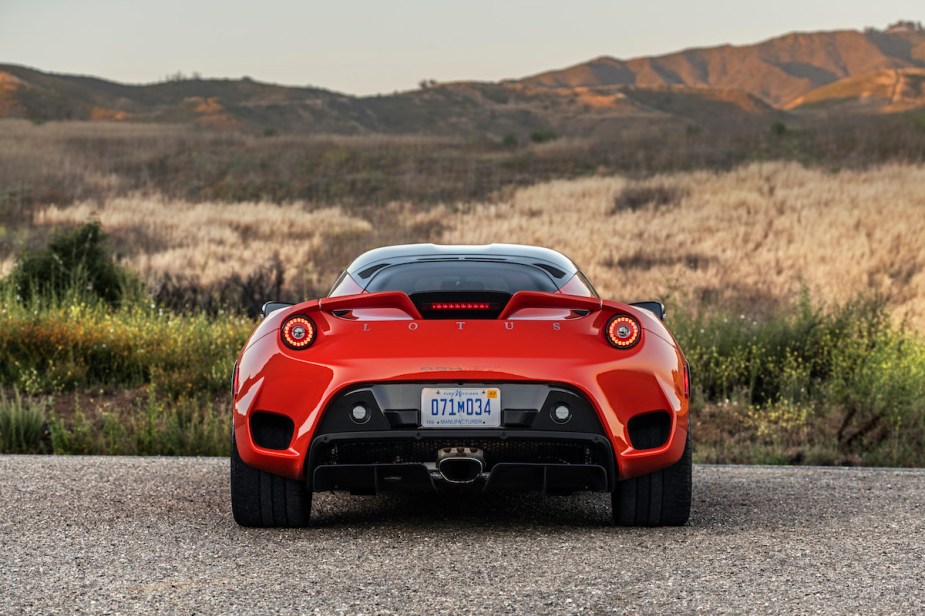 Lotus Evora GT red in the middle of the desert