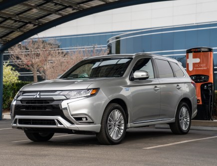 Will the 2021 Mitsubishi Outlander PHEV Compete With the Toyota RAV4 Prime?