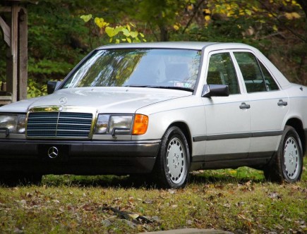 Cars and Bids Bargain of the Week: 1986 W124 Mercedes-Benz 300E