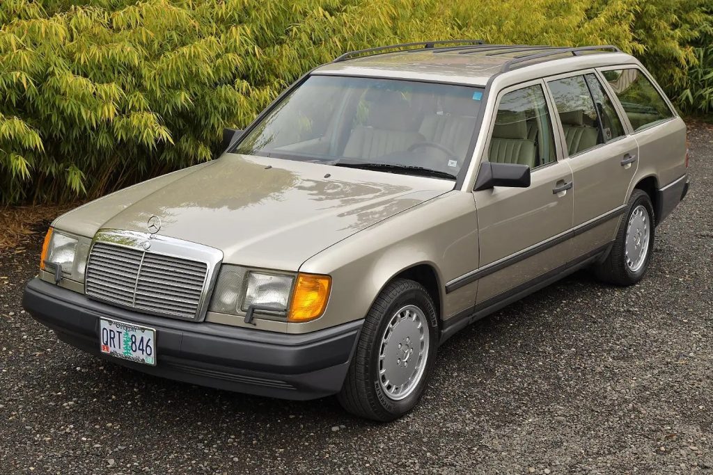 Cars And Bids Bargain Of The Week 1986 W124 Mercedes Benz 300e