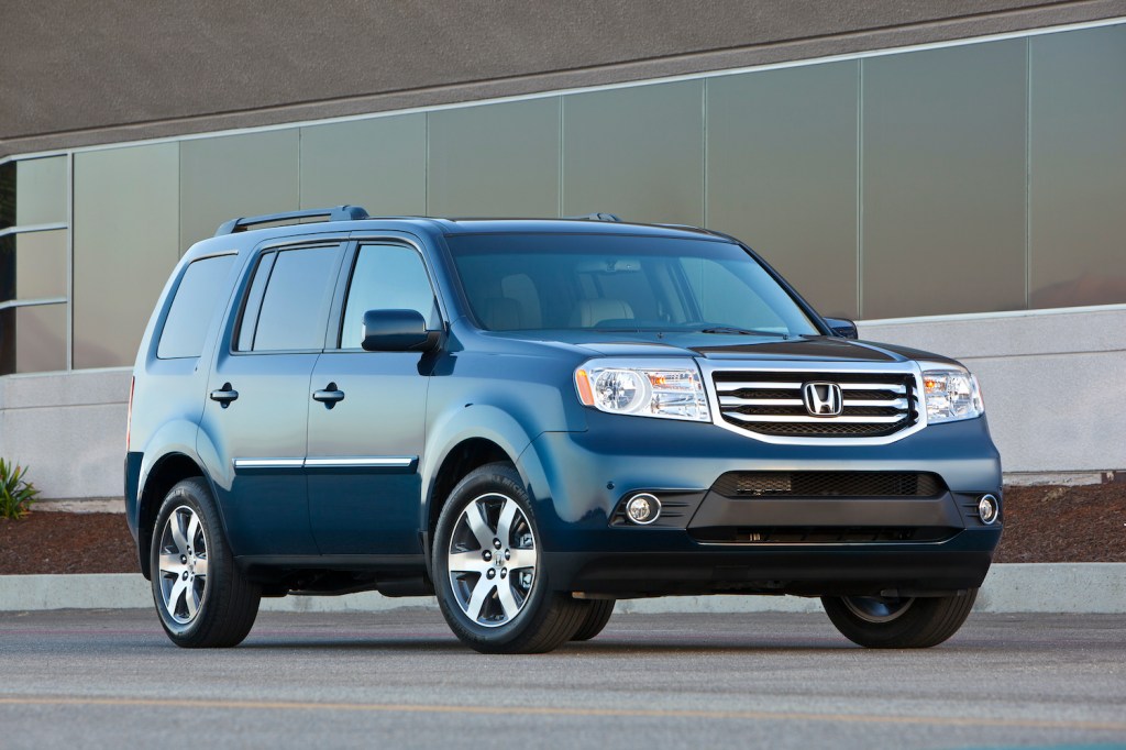 2014 Honda Pilot parked