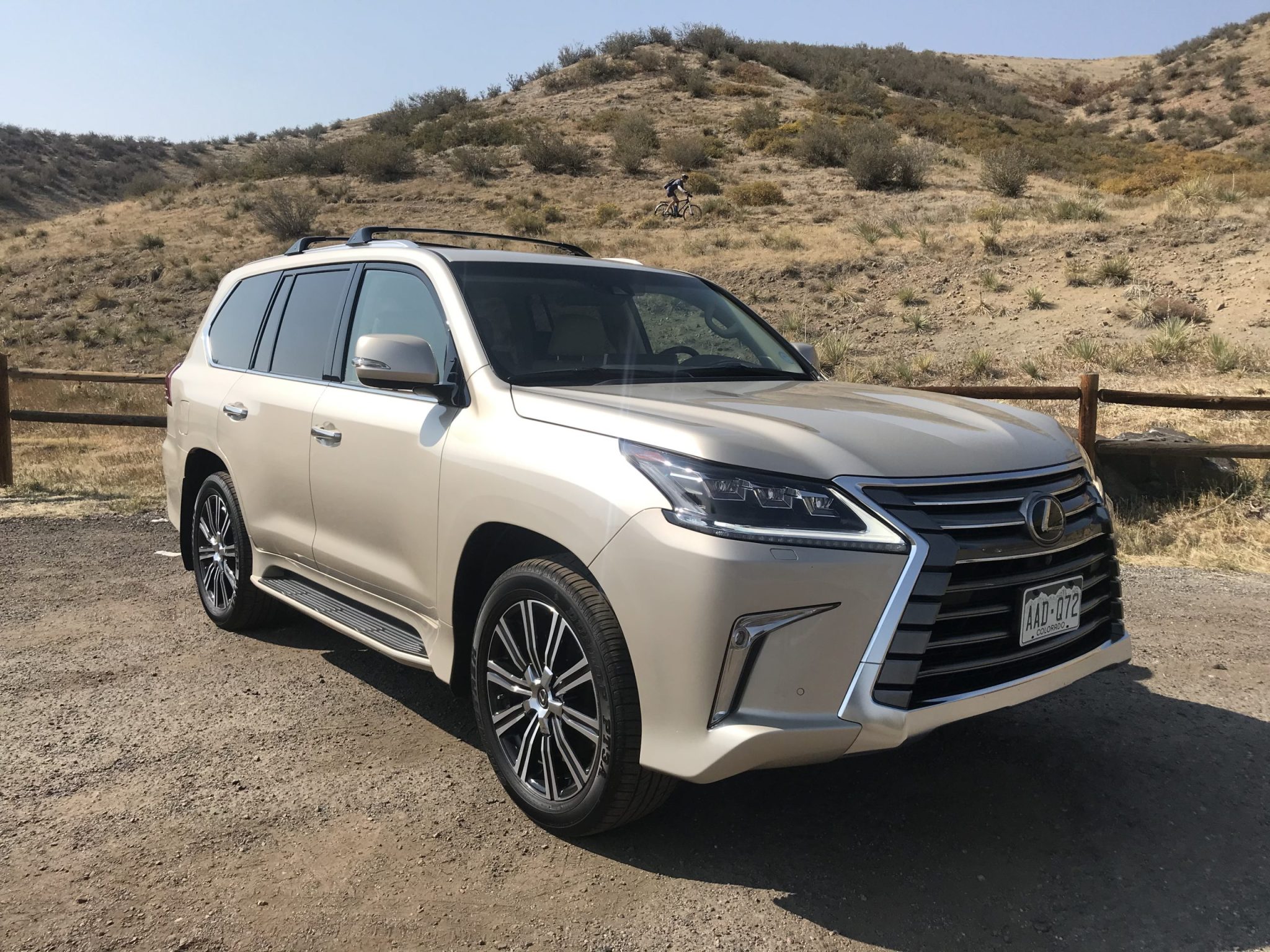 What Is the Difference Between a Lexus GX and LX?