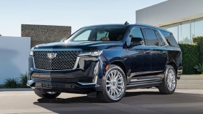 2021 Cadillac Escalade new car sales