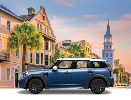 The 2021 Mini Countryman Oxford Edition Offers Big Value For a Small Price
