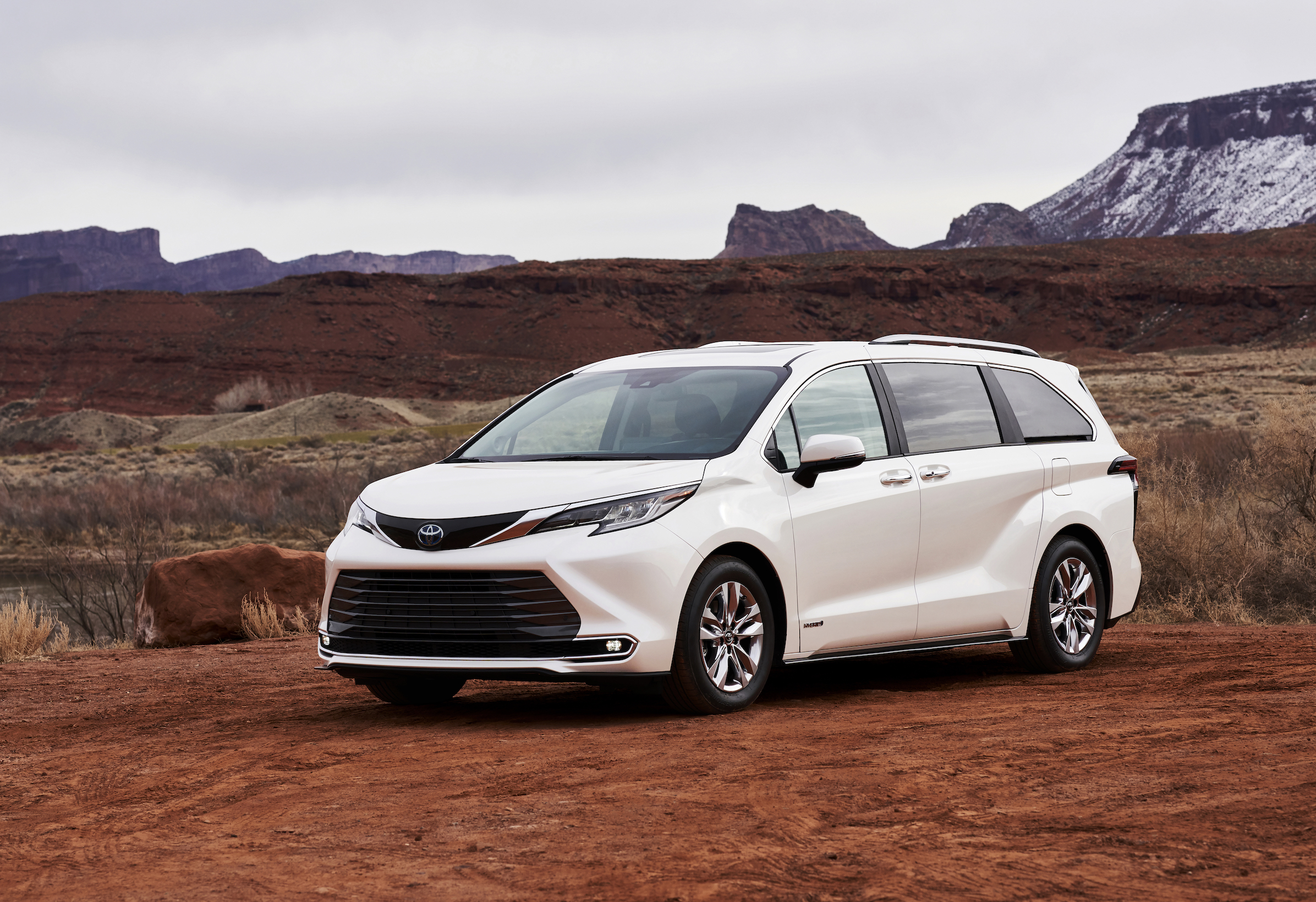 The 2021 Toyota Sienna Limited trim parked in the desert