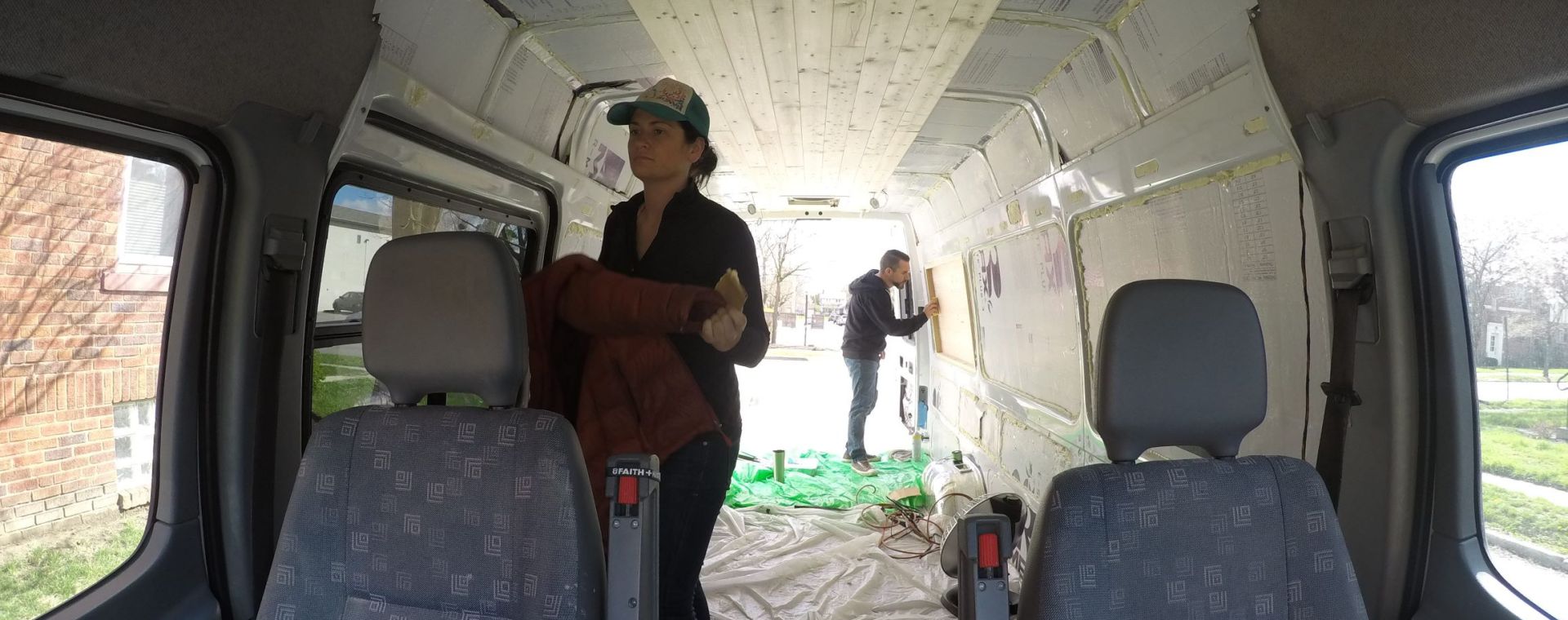 Eileah Ohnings builds her camper van