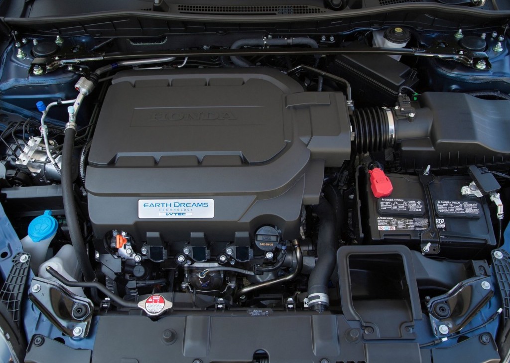 2016 Honda Accord V6 MT engine
