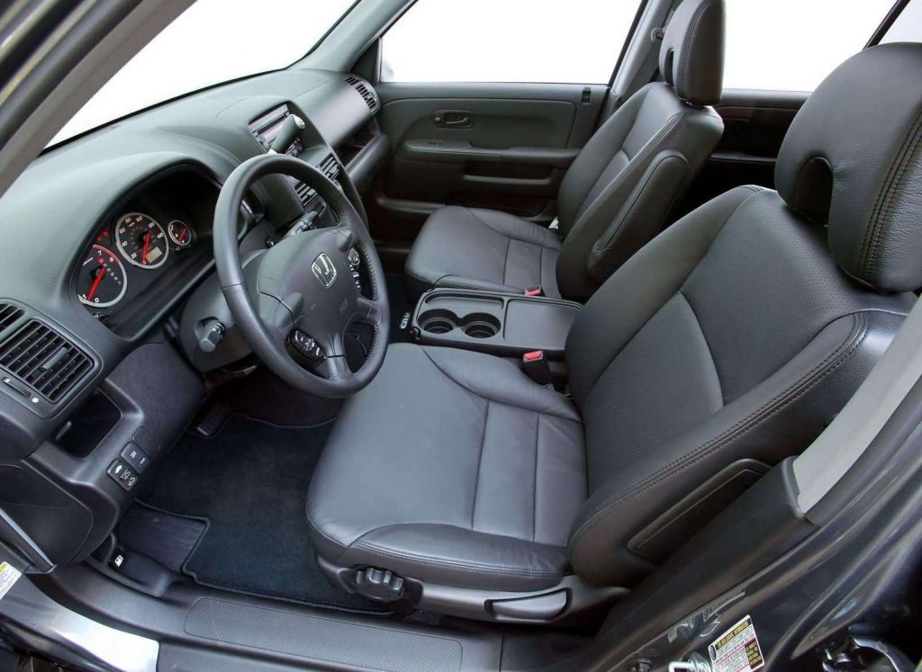 The 2004 Honda Cr V Is Best Suv D Under 8 000 - Best Car Seats For Honda Crv