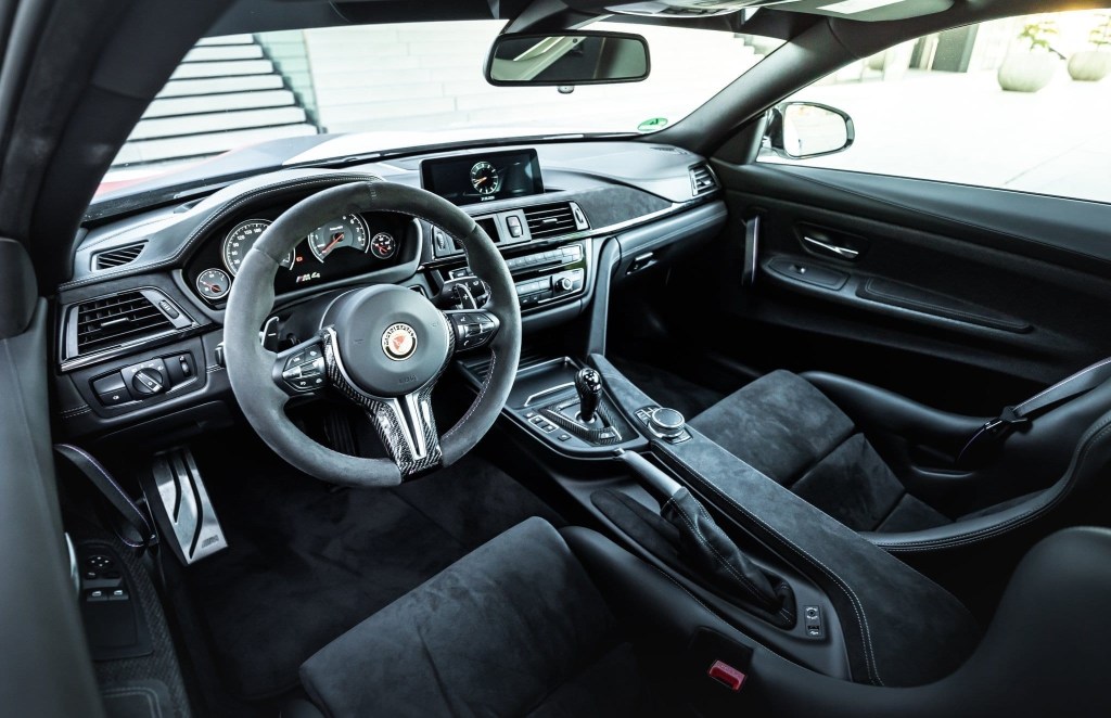 The Manhart MH4 GTR's interior