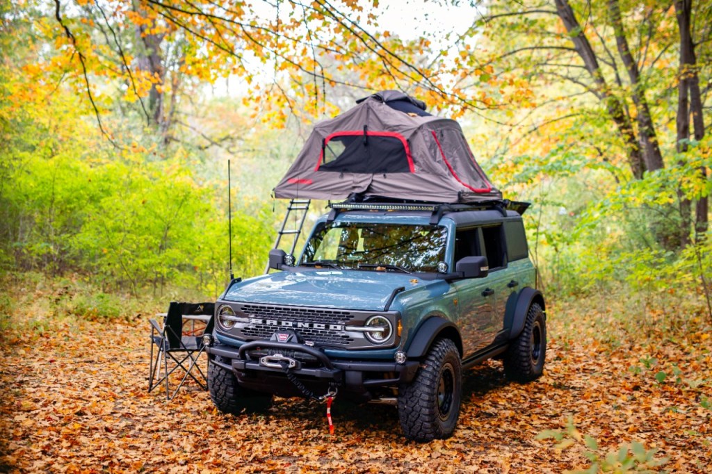 Ford Bronco Overland Concept with roof top tent