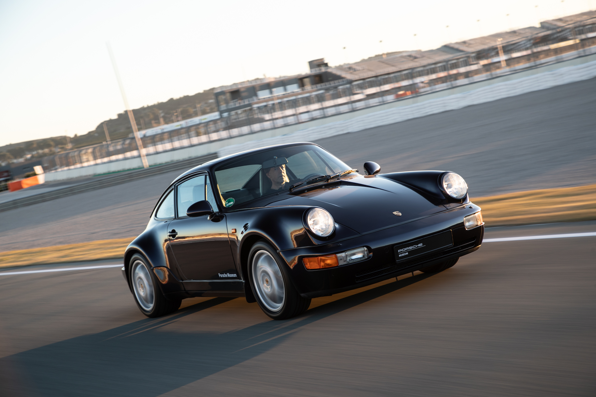 Can you daily drive an old 911?