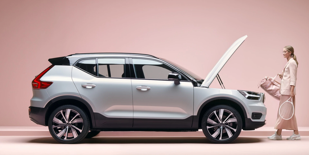 2021 Volvo XC40 Recharge side view 