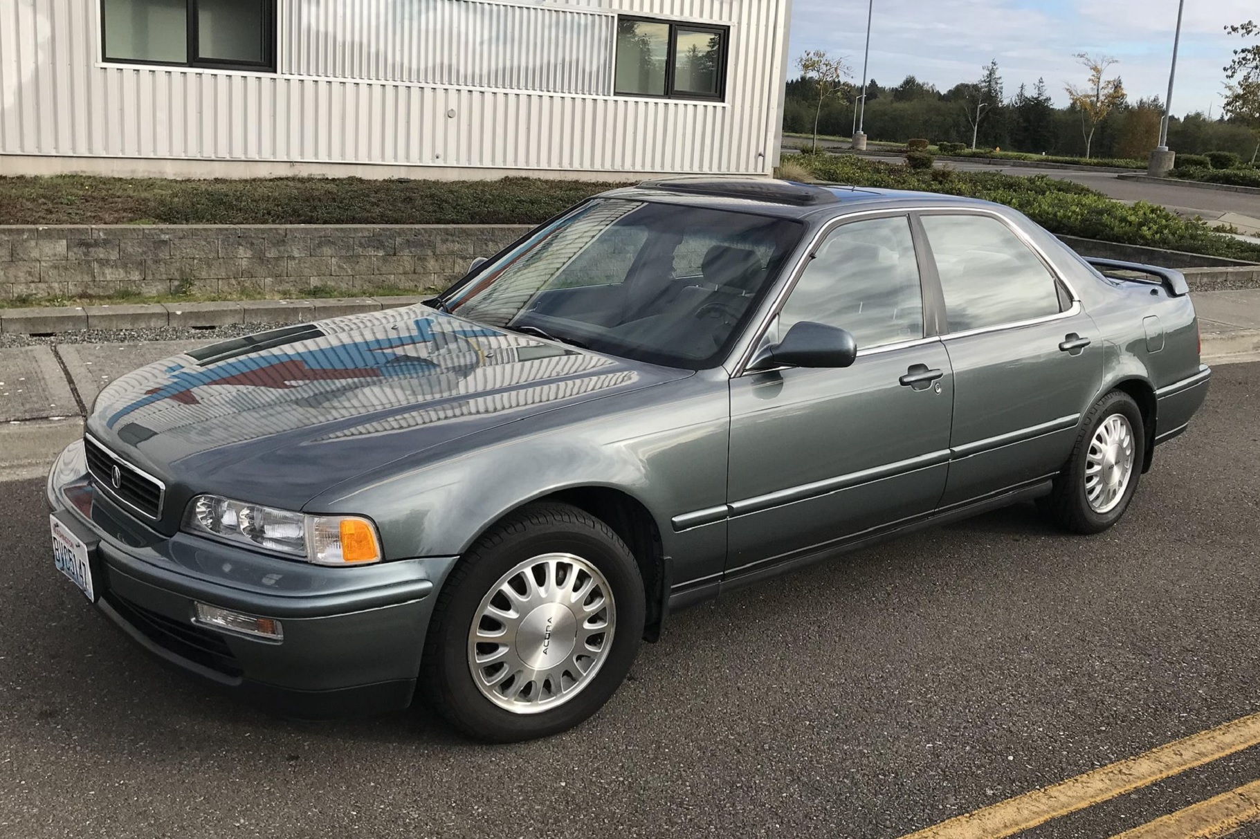 Cars and Bids Bargain of the Week: 1995 Acura Legend L