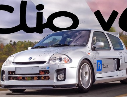 The Renault Sport Clio V6 Is a Mid-Engine Hatchback Supercar