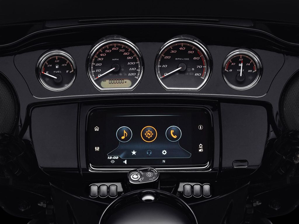 The 2020 Harley-Davidson Street Glide Special's infotainment screen with phone, music, and navigation functions