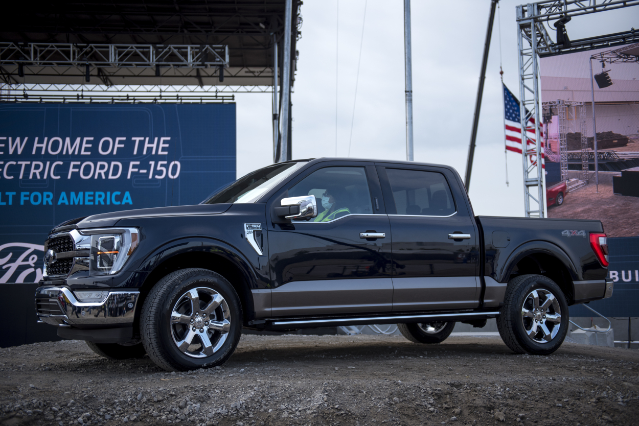 A new 2021 Ford F-150 on display