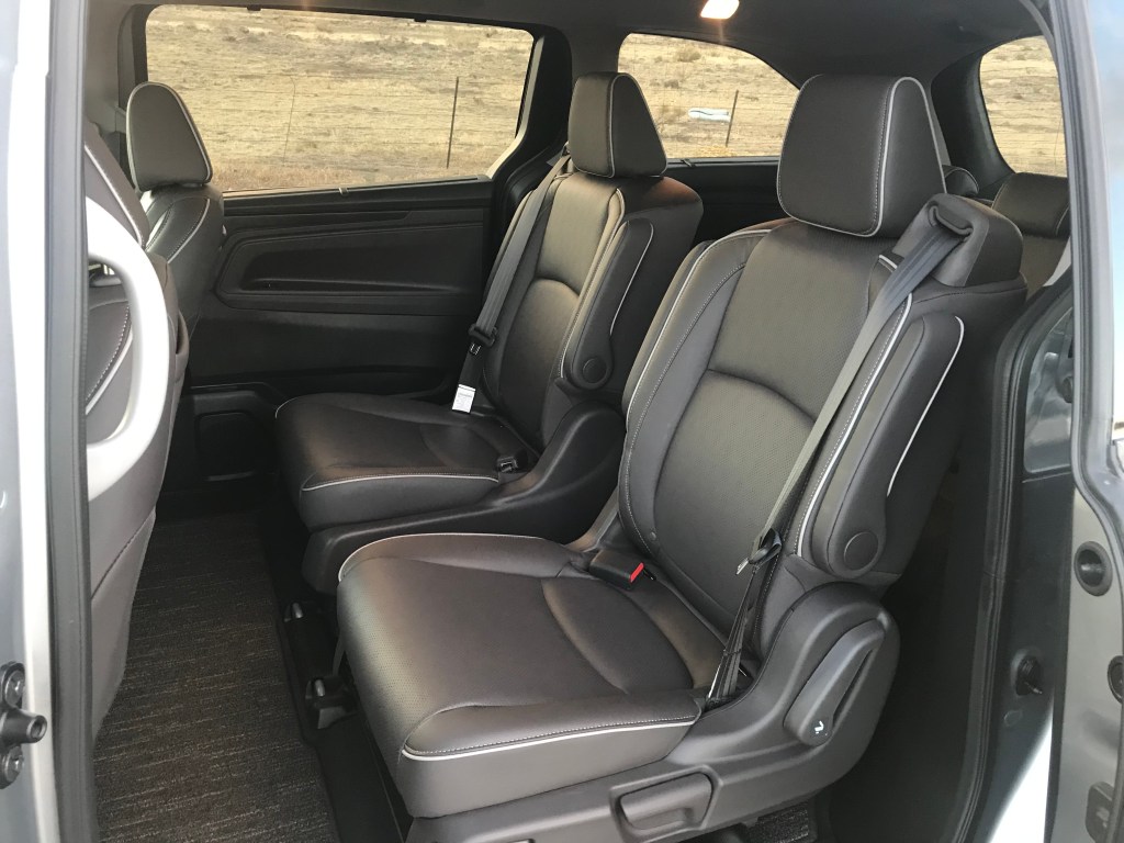 2021 Honda Odyssey Rear seats 