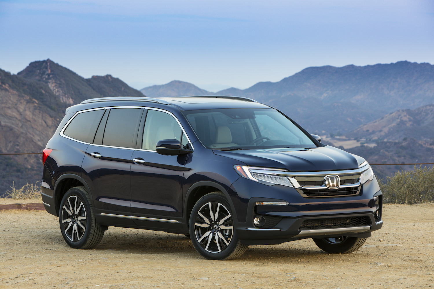 2021 Honda Pilot in the mountains