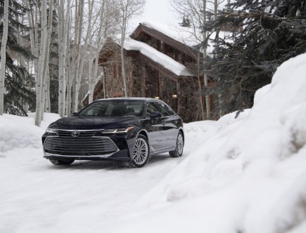 2021 Toyota Avalon vs. Chrysler 300: There’s a Clear Winner