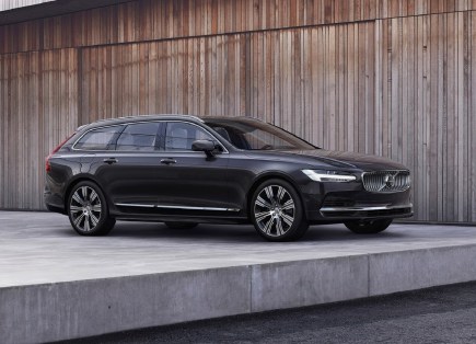 The 2021 V90 T6 Is Volvo’s “Best-Kept Secret,” Says Autoblog