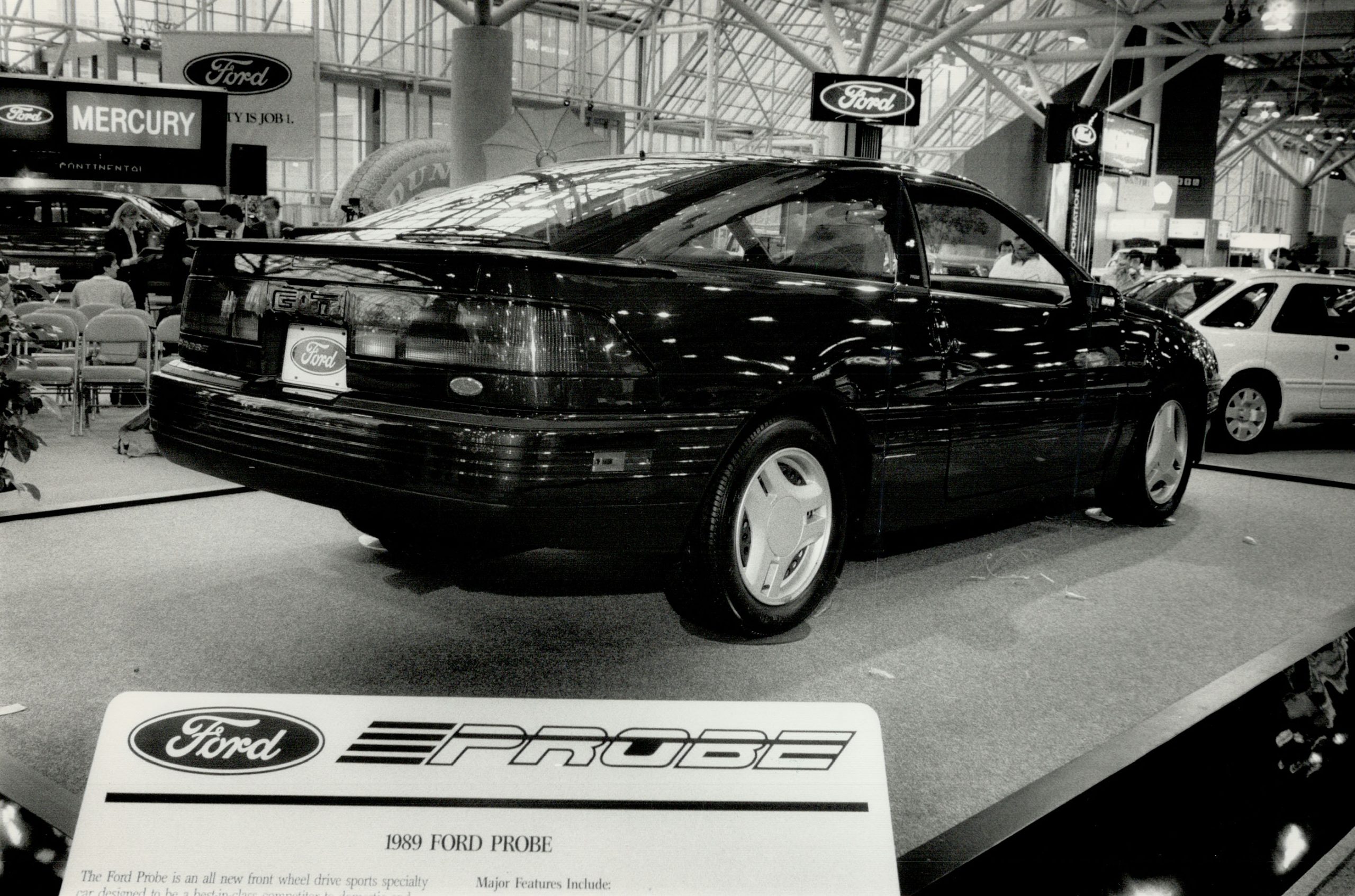 A Ford Probe being unveiled