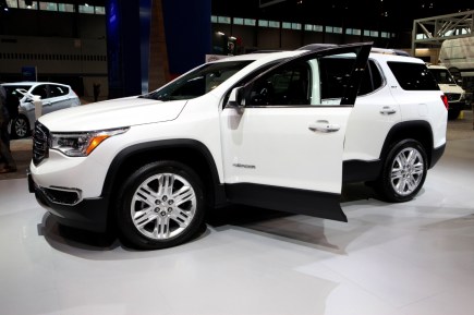 GM Is Finally Addressing the Annoying Issue in the GMC Acadia and Chevy Malibu