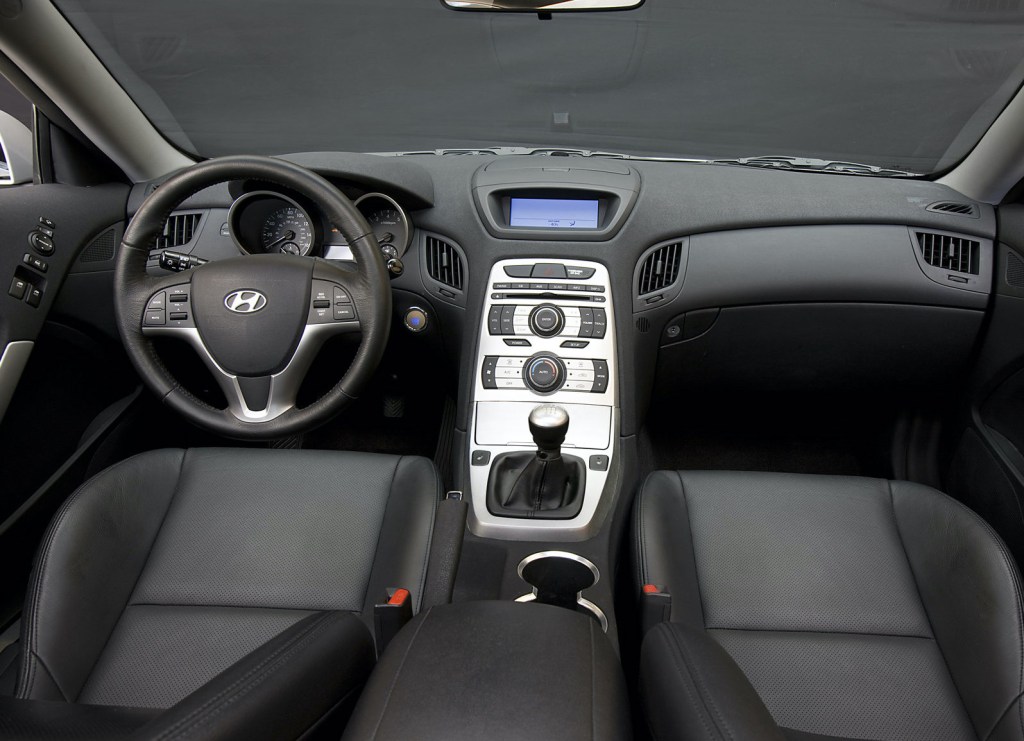2010 Hyundai Genesis Coupe Interior