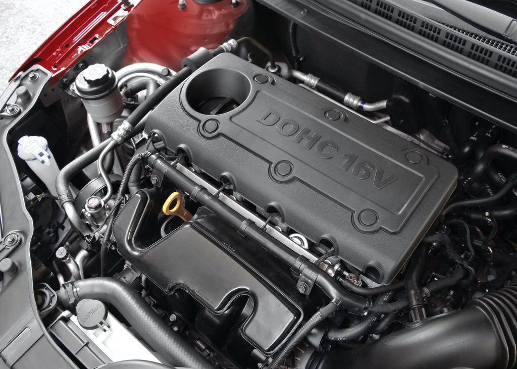 2010 Kia Forte Koup engine