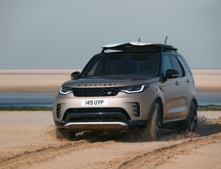 The 2021 Land Rover Discovery Gets a Refresh but It’s Still Ugly