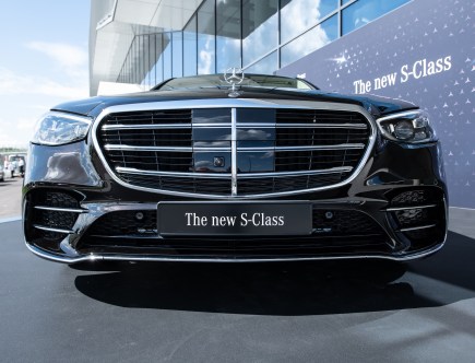 The 2021 Mercedes-Benz S-Class Is Basically an Even More Luxurious Tesla