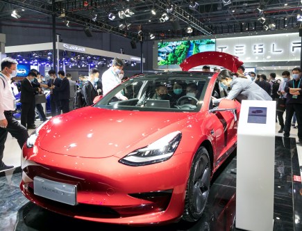 Does the Tesla Model 3 Have Apple CarPlay?