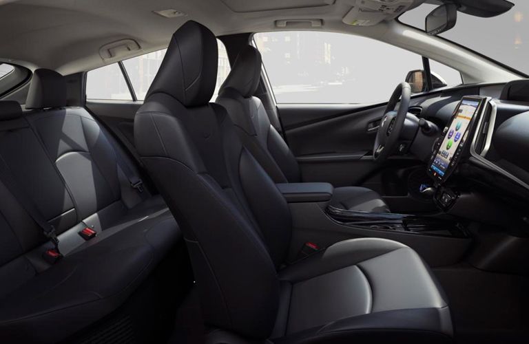 Sideview of the inside of the 2019 Prius with black upholstery.