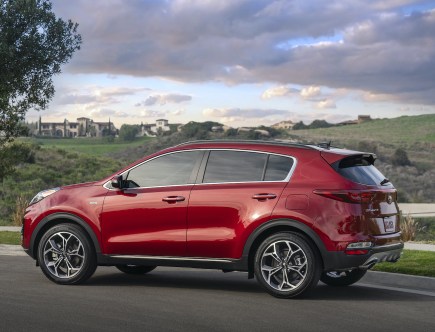 The 2021 Kia Sportage Just Killed the 2021 Porsche Macan On Consumer Reports