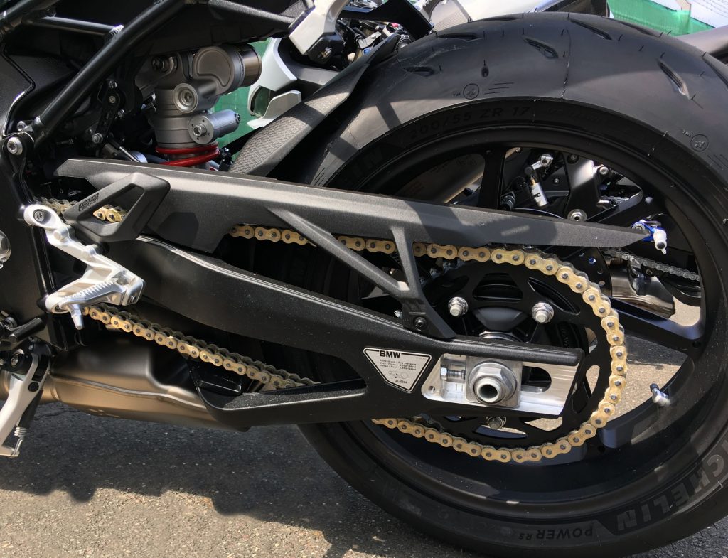 BMW S 1000 RR with the M Endurance motorcycle chain