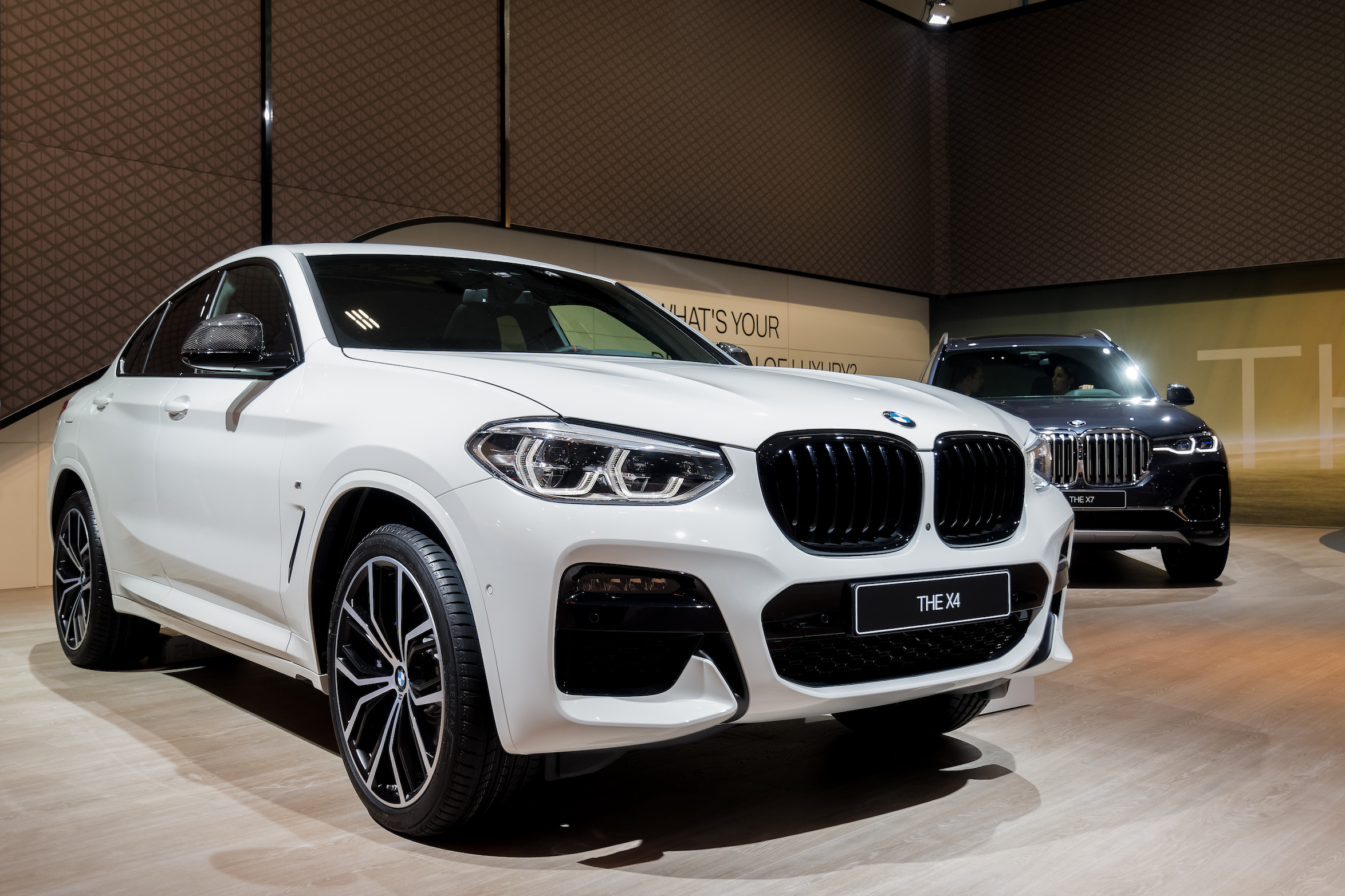 At Brussels Cars Show 2020 the brand BMW exhibits its model BMW X4