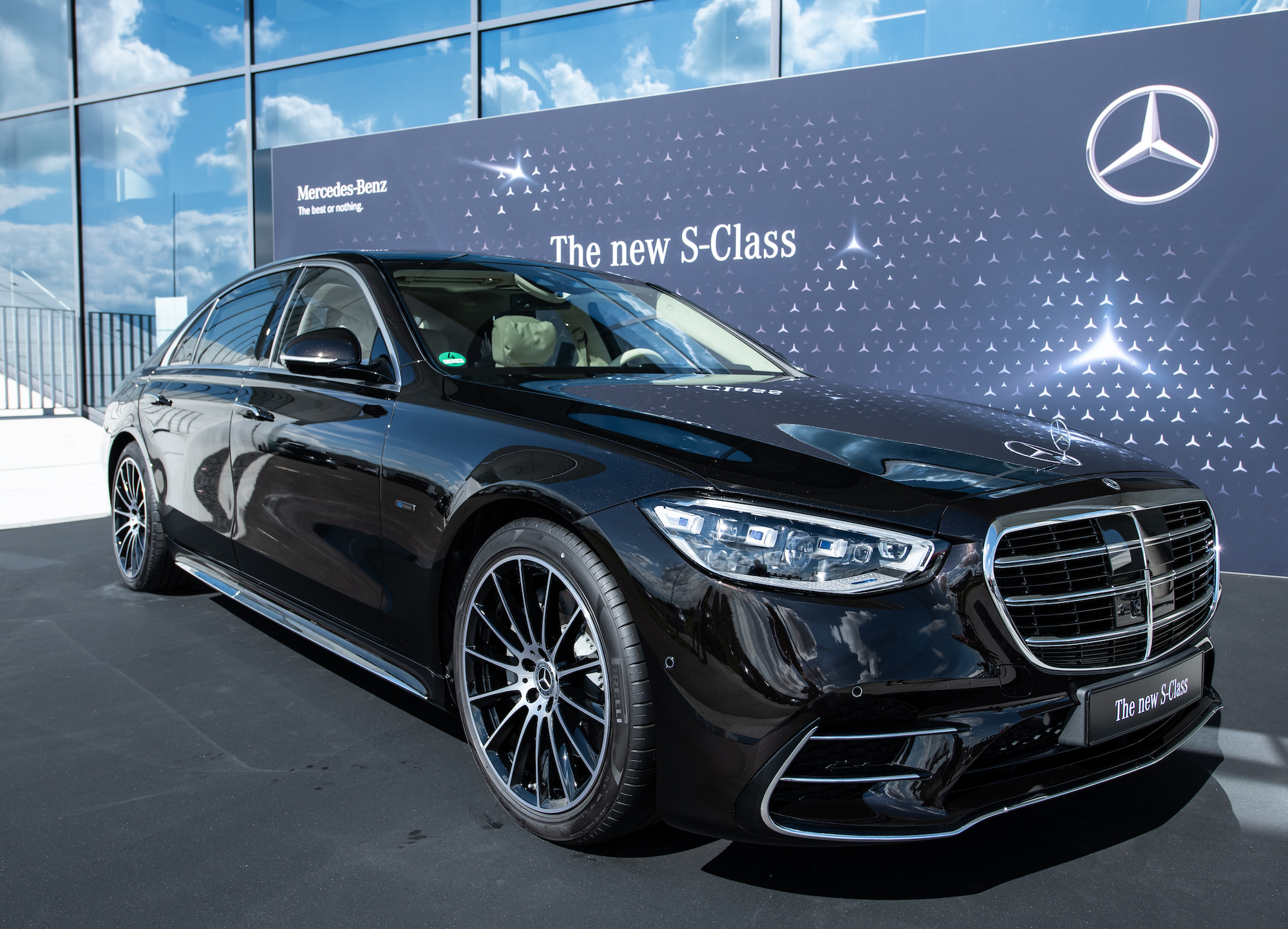 The new S-Class at its world premiere at the "Factory 56"
