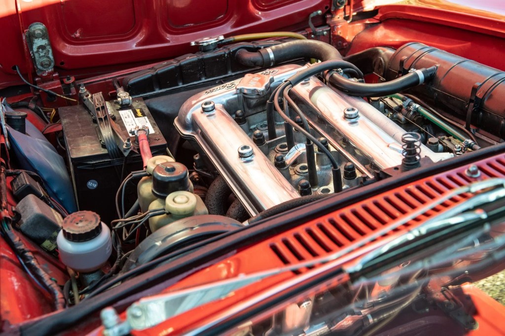 A 1750cc replacement four-cylinder engine in a 1971 Alfa Romeo GT 1300 Junior's engine bay