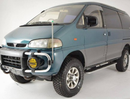 Cars and Bids Bargain of the Week: 1994 Mitsubishi Delica Space Gear LWB 4×4