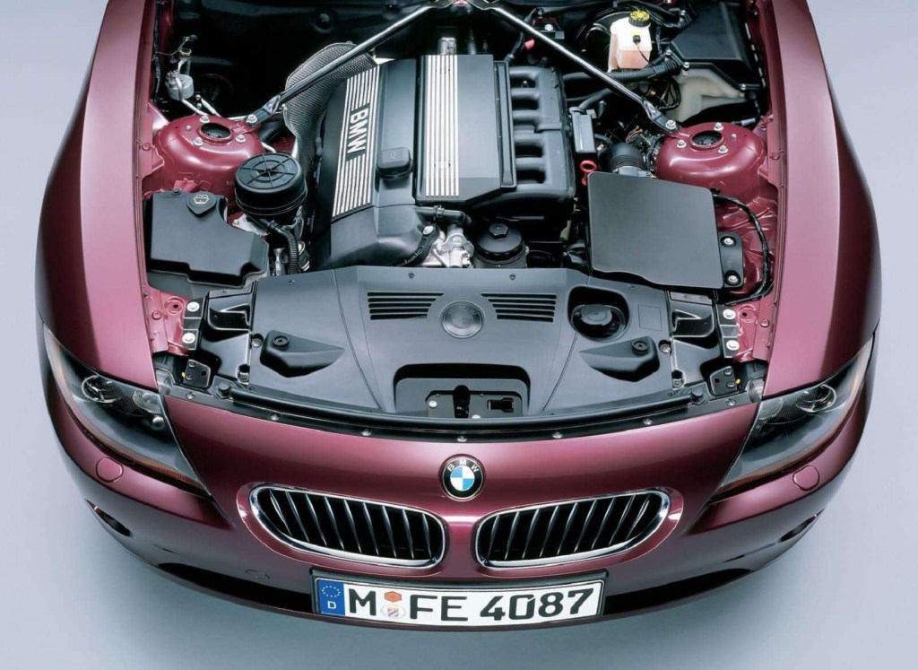 A burgundy 2004 BMW Z4 showing its M54 inline-6 engine