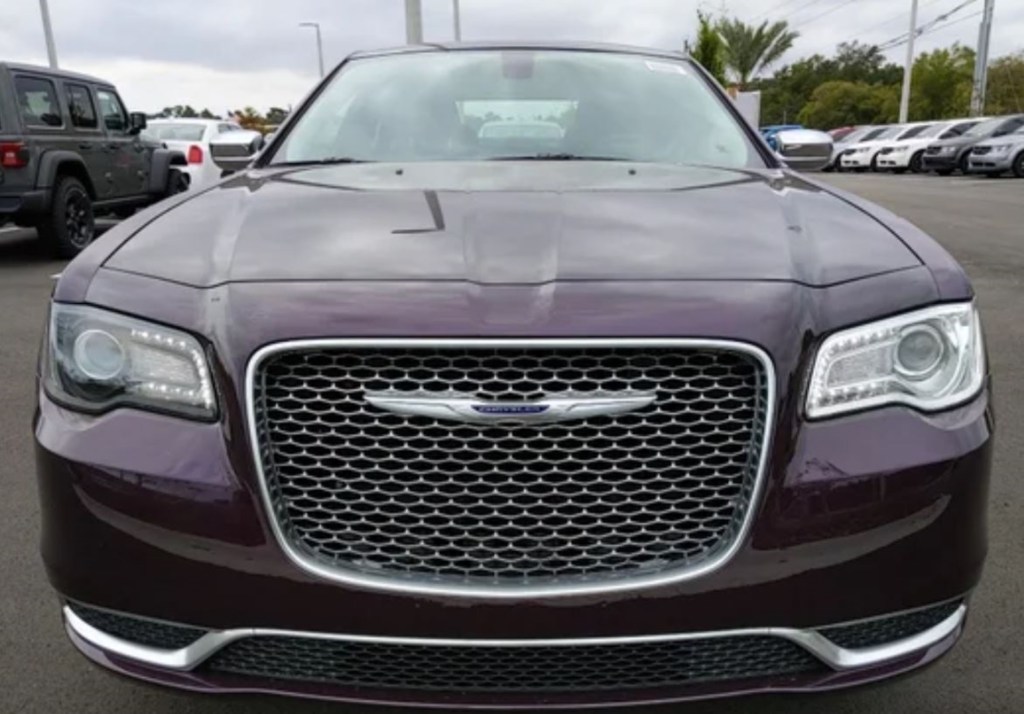 Mismatched headlights on a 2020 Chrysler 300 Touring