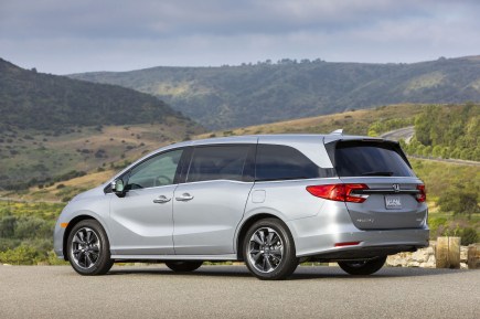 The 2021 Honda Odyssey Offers Enough Pep to Compete With Crossovers