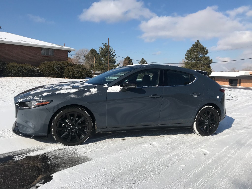 2021 Mazda3 Turbo in the snow