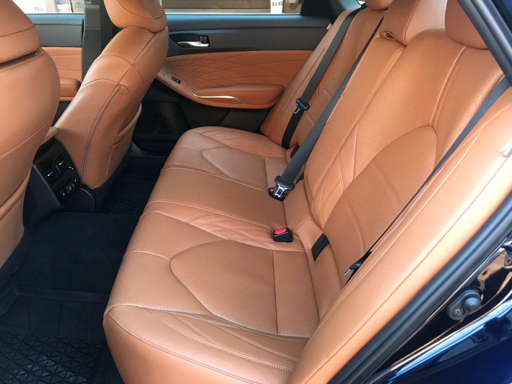 2021 Toyota Avalon Rear Seat