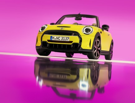 The 2022 Mini Cooper’s Terrifying Facelift Is a Thing of Nightmares