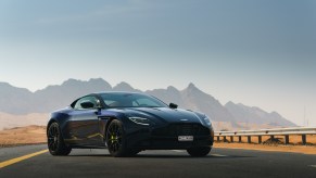 Aston Martin DB11 AMR